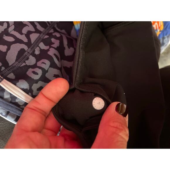 Lululemon Wunder Under All the right places legging size 4 - Picture 6 of 6